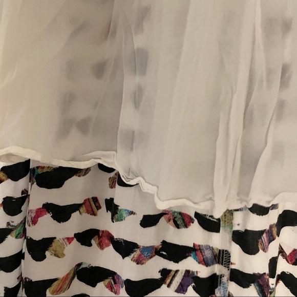 H&M Aline Skirt - spatter paint style - size 6 - Picture 4 of 6